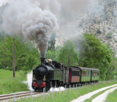 LE TRAIN DES PIGNES et la fête de la châtaigne à FUGERET  63€     COMPLET